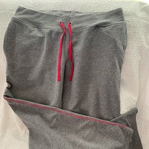 Danskin Now women’s casual lounge pant. Size 8-10